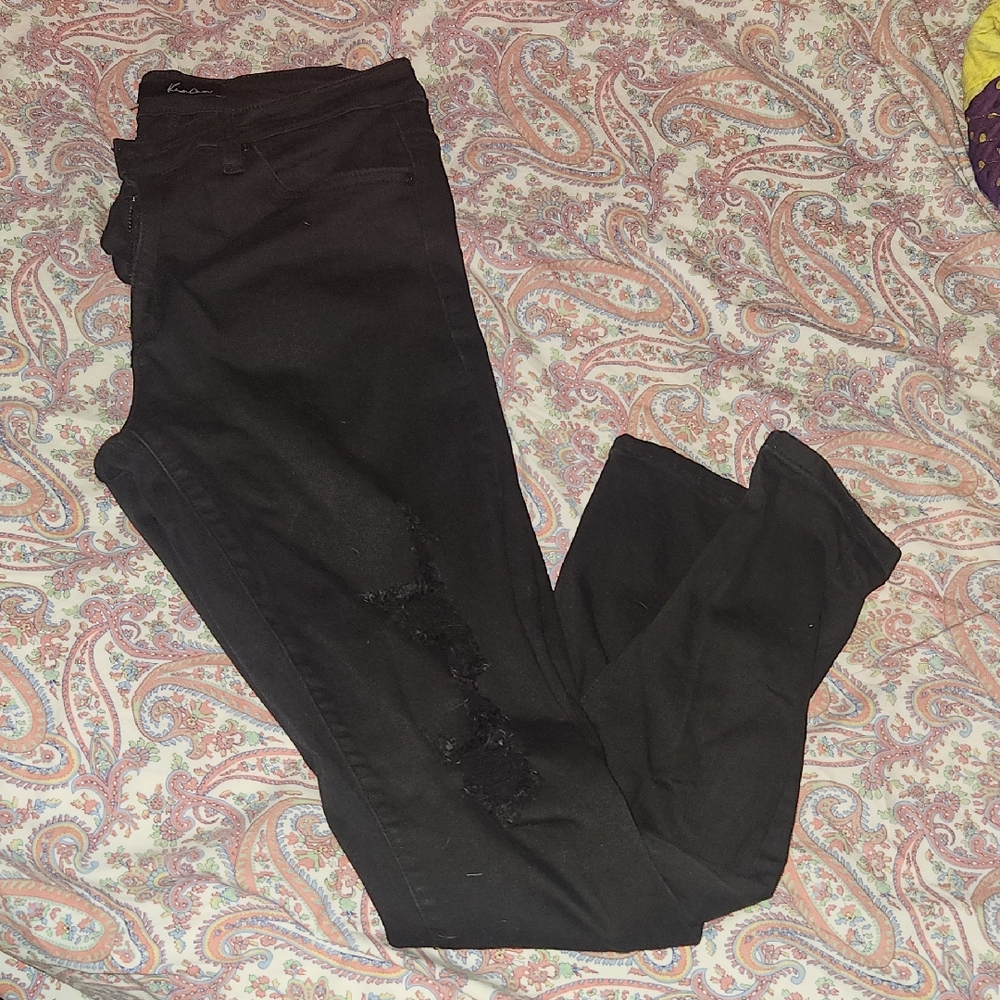 KanCan Black Denim Jeans Distressed In Front 11/29